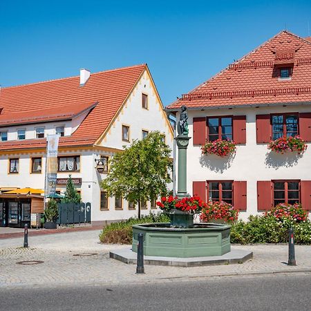 Hotel Garni "Zum Engel" Oberguenzburg Exterior foto